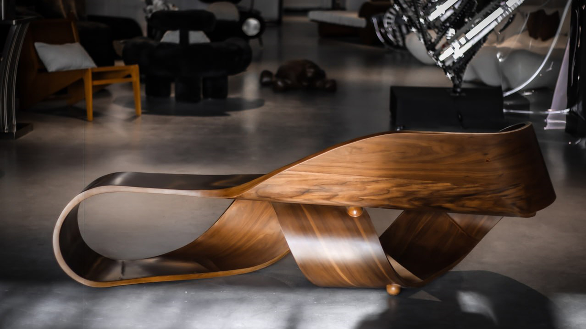 Chaise Longues